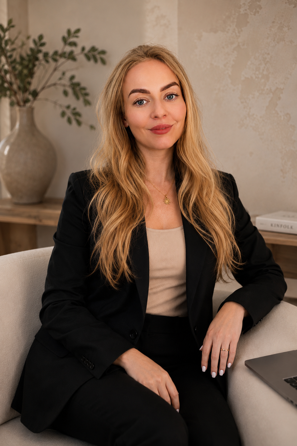 Iza Włodarczyk — fotografka i twórczyni contentu dla marek premium